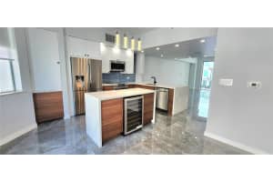2146 Van Buren St APT 403, Hollywood, FL 33020, - MLS#A11824262