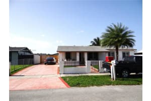3475 Nw 195th Ter, Miami Gardens