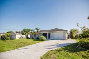 1441 Sw Algardi Ln, Port Saint Lucie