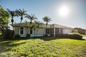 1441 SW Algardi Ln, Port Saint Lucie, FL 34953 Sold 04/23/26