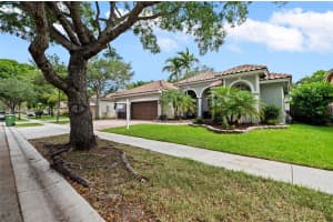 13741 NW 23rd St, Pembroke Pines, FL 33028, Sold 08/22/25
