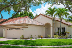 922 Falling Water Rd, Weston, FL 33326, - MLS#A11824457