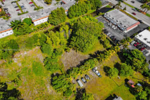 6214 Edwards Rd, Margate, FL 33063 - MLS#A11824459