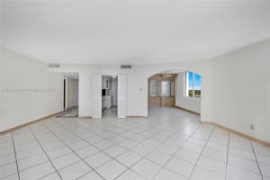 5401 Collins Ave APT 419, Miami Beach, FL 33140, - MLS#A11824464
