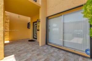 13705 SW 84th St APT H, Miami, FL 33183, Sold 08/19/25