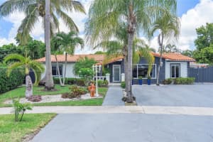 12121 Sw 107th St, Miami