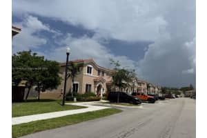 2317 SE 10th St 2317, Homestead, FL 33035 - MLS#A11824623