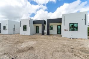 12389 Sw 220 St, Miami