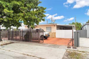 31 SW 58th Ct, Miami, FL 33144, - MLS#A11824770