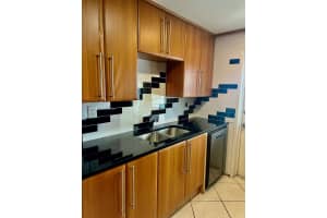 930 SE 9th Ave APT 11, Pompano Beach, FL 33060, - MLS#A11824794