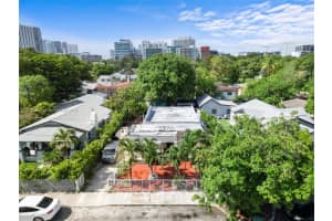 50 Nw 34th Ter, Miami