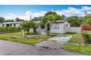6464 McClellan St, Hollywood, FL 33024, - MLS#A11824824