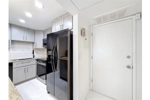 101 E Mcnab Rd 311, Pompano Beach