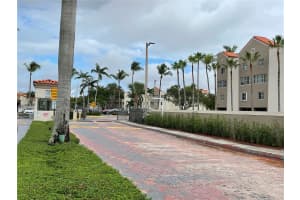 6135 NW 186th St APT 201, Hialeah, FL 33015, - MLS#A11825046