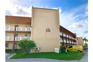 9041 Sunrise Lakes Blvd 208, Sunrise