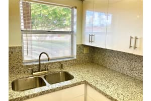 9041 Sunrise Lakes Blvd APT 208, Sunrise, FL 33322, - MLS#A11825047