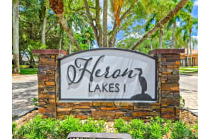 2202 Charleston, Weston