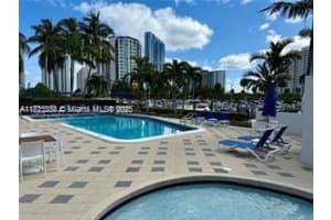 440 Poinciana Dr 1615, Sunny Isles Beach, FL 33160 - MLS#A11825238