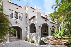 58 Ne 44th St, Miami