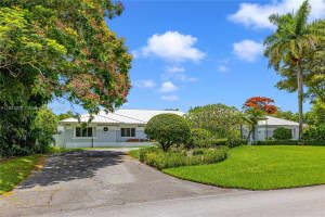 10563 SW 92nd Ave, Miami, FL 33176 - MLS#A11825276