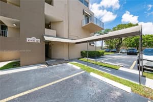 10700 Sw 108th Ave C316, Miami