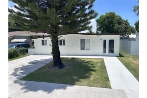 3231 Nw 48th Ter, Miami