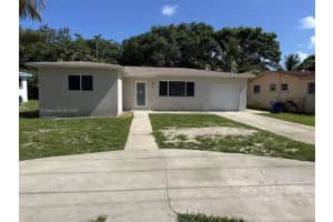 366 Ne 163rd St, Miami