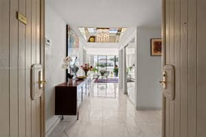 20281 E Country Club Dr APT 201, Aventura, FL 33180, - MLS#A11825423