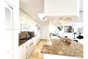 808 Brickell Key Dr APT 1103, Miami, FL 33131, - MLS#A11825425