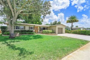 8220 Nw 24th Ct, Pembroke Pines