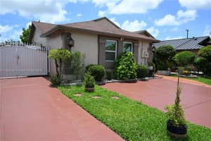 18325 SW 114th Ct, Miami, FL 33157, - MLS#A11825450