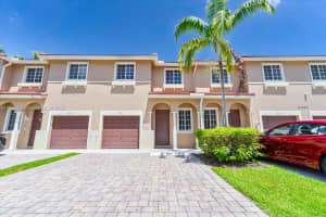 21007 Nw 14 Pl 351, Miami Gardens