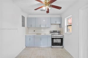 535 NW 18th St b, Fort Lauderdale, FL 33311, - MLS#A11825677