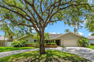 15360 Sw 144th Ter, Miami