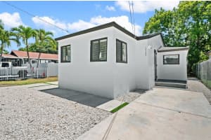 7525 Nw 15th Ave, Miami