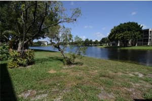 9420 Poinciana Pl 115, Davie