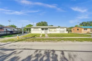 17415 NW 27th Ct, Miami Gardens, FL 33056, - MLS#A11825730