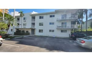 2430 Ne 135th St 304, North Miami