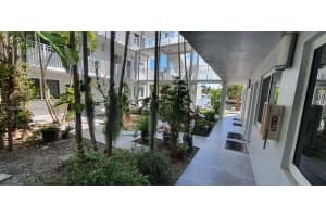 2430 NE 135th St APT 304, North Miami, FL 33181, - MLS#A11825783