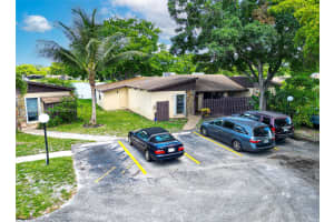 616 Briarwood Cir # 1-44, Hollywood, FL 33024, - MLS#A11825818