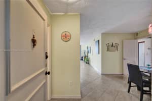 7100 NW 17th St APT 402, Plantation, FL 33313, - MLS#A11825939