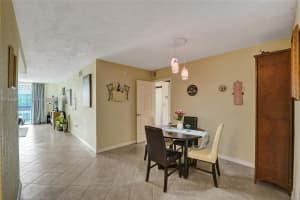 7100 NW 17th St APT 402, Plantation, FL 33313, - MLS#A11825939