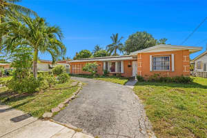 2370 NW 34th Terrace, Lauderdale Lakes, FL 33311, - MLS#A11825943