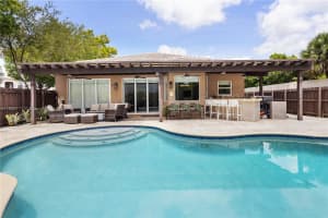 10989 Nw 73rd Ter Doral, FL 33178 - Off Market