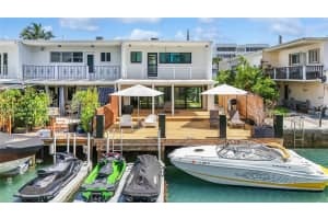 830 Raymond St, Miami Beach