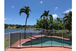7964 La Rose Ct, Greenacres, FL 33467, Sold 08/18/25