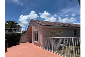 7964 La Rose Ct, Greenacres, FL 33467, Sold 08/18/25