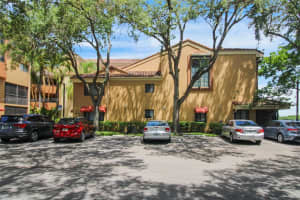 15549 N Miami Lakeway N 104, Miami Lakes