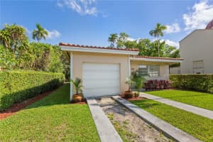 1242 Sevilla Ave Coral Gables, FL 33134 - MLS#A11826172