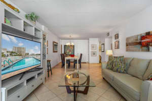 1913 S Ocean Dr APT 316, Hallandale Beach, FL 33009, - MLS#A11826211
